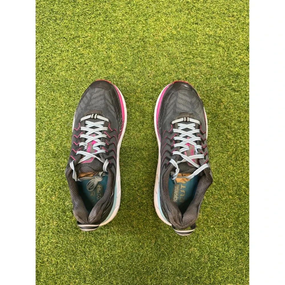 Hoka One One Clifton 4 Womens Running Shoes Grey Pink 1016724 CRAS Size 8.5